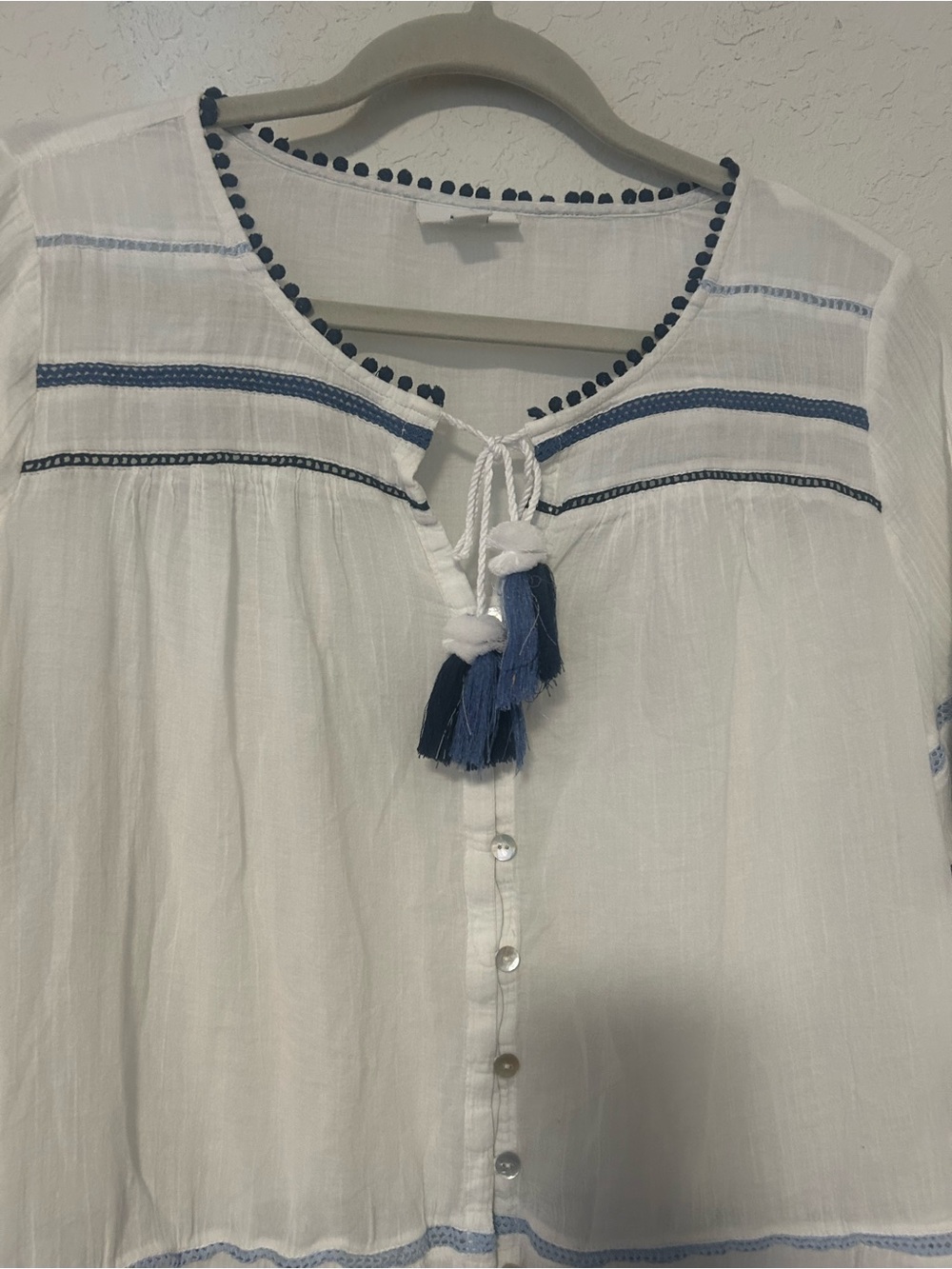 J. Jill 100 % Cotton White Blue Boho Tassel Blouse Women’s Medium Petite - Picture 4 of 11